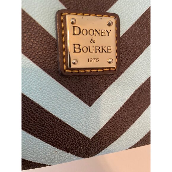 Dooney & Bourke Chevron Wristlet Wallet Brown & Blue Leather Red Interior - Picture 3 of 8